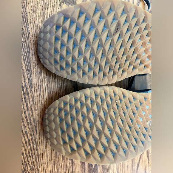 Nobull rip stop runners. Size 10.5 - Picture 2 of 5